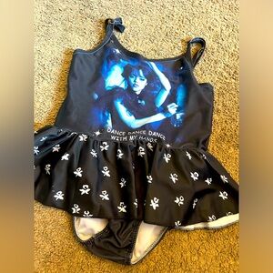 Girls medium bathing suit